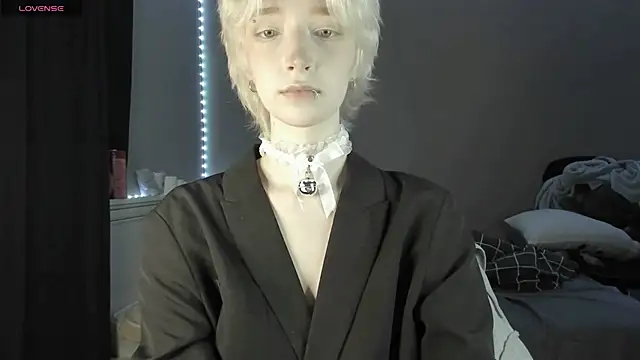 MelissaReis online show from December 4, 2025, 11:53 am