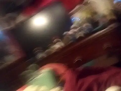 Twoslipperywhenwett online show from October 2, 2025, 3:59 pm