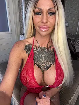 Snapshot of dutchbarbie chatting on May 8, 2026, 6:34 pm dutchbarbie online show from May 8, 2026, 6:34 pm