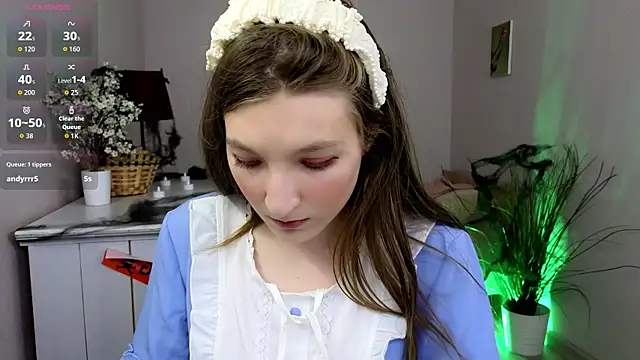 Mia Myles online show from October 31, 2025, 10:12 am