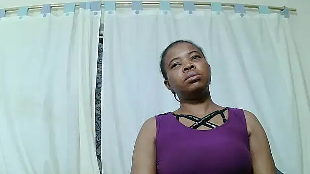 Snapshot of CharlotteXXX chatting on September 25, 2025, 12:05 am CharlotteXXX online show from September 25, 2025, 12:05 am