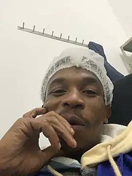 Minathi25410 online show from April 5, 2026, 12:39 am