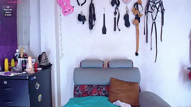 angierot2025 online show from November 9, 2025, 2:59 am