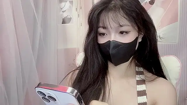 kemybaby online show from March 18, 2026, 5:47 pm