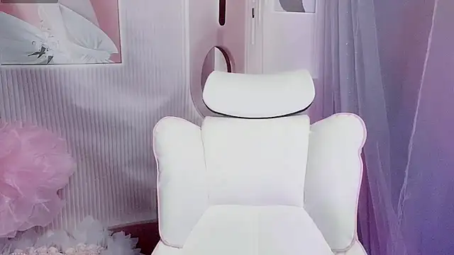 kemybaby online show from April 10, 2026, 7:54 pm