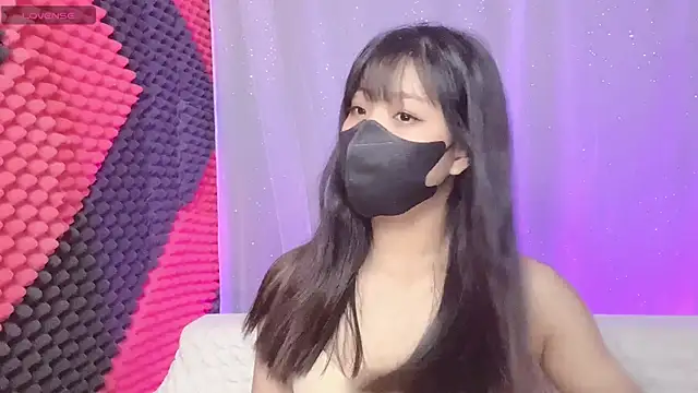 kemybaby online show from October 6, 2025, 5:57 pm