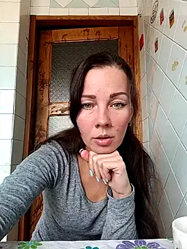 Snapshot of Adeline3302 chatting on October 3, 2025, 7:54 am Adeline3302 online show from October 3, 2025, 7:54 am