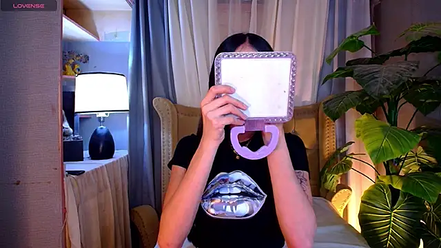 UrMassiveCockSabrinaOnTop online show from January 13, 2026, 12:31 pm