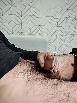 boy8540 online show from January 6, 2026, 8:51 am