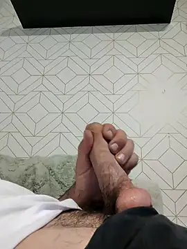 boy8540 online show from May 25, 2026, 6:28 pm