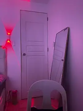 urasianlady online show from September 28, 2025, 11:55 pm