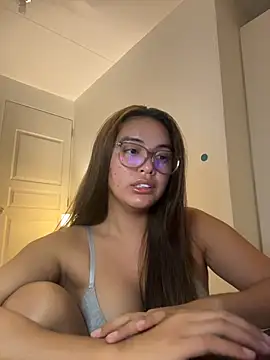 urasianlady online show from January 17, 2026, 1:15 pm