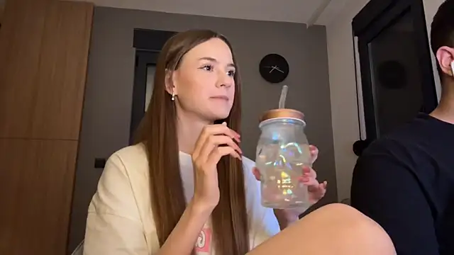 Snapshot of TenDouble chatting on October 16, 2025, 6:16 pm TenDouble online show from October 16, 2025, 6:16 pm