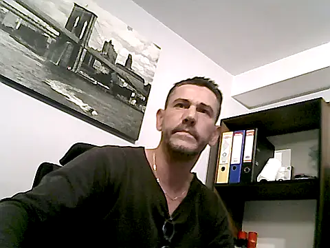 Snapshot of mastercharisma35 chatting on February 6, 2026, 11:39 am mastercharisma35 online show from February 6, 2026, 11:39 am