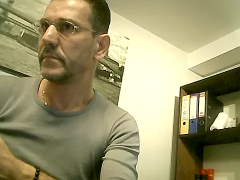 Snapshot of mastercharisma35 chatting on February 10, 2026, 11:31 am mastercharisma35 online show from February 10, 2026, 11:31 am