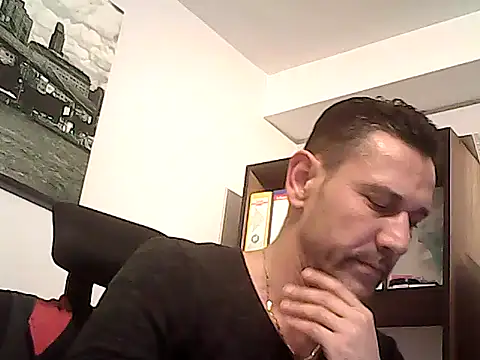 Snapshot of mastercharisma35 chatting on February 12, 2026, 2:28 pm mastercharisma35 online show from February 12, 2026, 2:28 pm