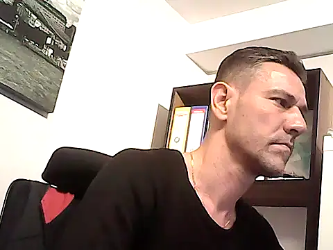 Snapshot of mastercharisma35 chatting on February 26, 2026, 12:16 pm mastercharisma35 online show from February 26, 2026, 12:16 pm