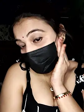 Snapshot of Horny_Shalu chatting on January 7, 2026, 5:51 pm Horny Shalu online show from January 7, 2026, 5:51 pm