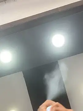 KinkyCutie1 online show from October 25, 2025, 7:36 pm