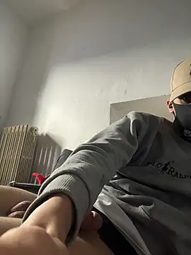 Jounes99 online show from October 26, 2025, 2:28 pm