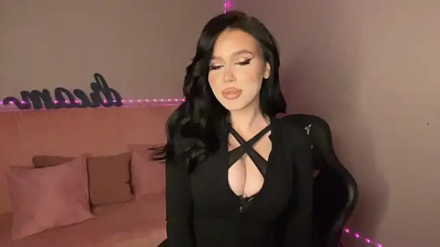 mistress of hearts online show from October 25, 2025, 9:15 pm