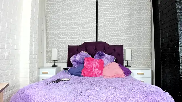 Snapshot of Zamara_Kleii chatting on November 8, 2025, 4:38 am Zamara Kleii online show from November 8, 2025, 4:38 am