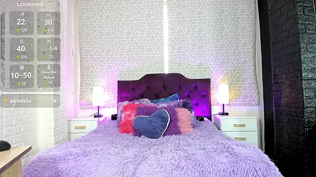 Snapshot of Zamara_Kleii chatting on November 3, 2025, 11:36 am Zamara Kleii online show from November 3, 2025, 11:36 am