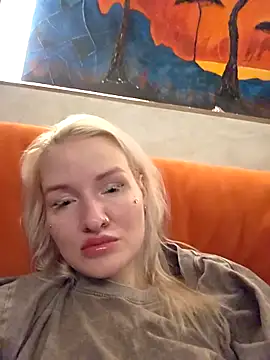 KateMonroe online show from May 10, 2026, 10:44 pm