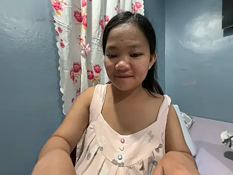 Snapshot of princess_janine chatting on May 21, 2026, 2:03 pm princess janine online show from May 21, 2026, 2:03 pm