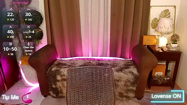 Snapshot of MouthWatering_Ayesha chatting on November 15, 2025, 2:48 am MouthWatering Ayesha online show from November 15, 2025, 2:48 am