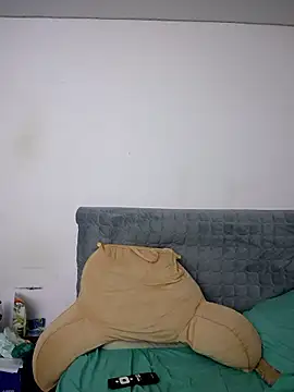 morenocabro10 online show from January 13, 2026, 3:32 am