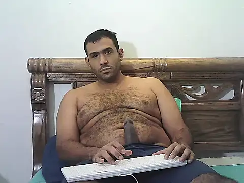 Snapshot of morenocabro10 chatting on September 17, 2025, 9:39 pm morenocabro10 online show from September 17, 2025, 9:39 pm