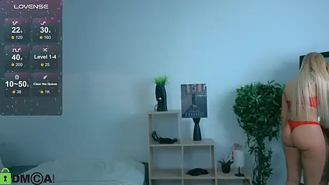 Snapshot of Emmi_crystal chatting on October 15, 2025, 7:16 am Emmi crystal online show from October 15, 2025, 7:16 am