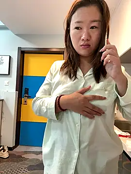 Snapshot of maomao_520 chatting on October 12, 2025, 12:23 am maomao 520 online show from October 12, 2025, 12:23 am