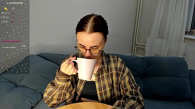 MewStella online show from March 21, 2026, 5:50 pm