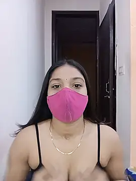 Snapshot of Cute_Rakhi8 chatting on June 12, 2026, 5:05 am Cute Rakhi8 online show from June 12, 2026, 5:05 am