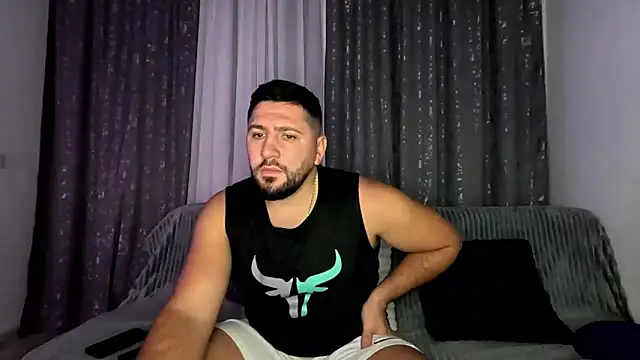 Gold Alpha Boy online show from October 15, 2025, 8:39 pm