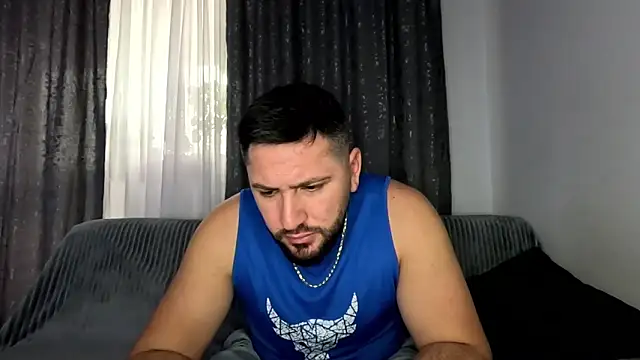 Gold Alpha Boy online show from November 5, 2025, 8:50 am