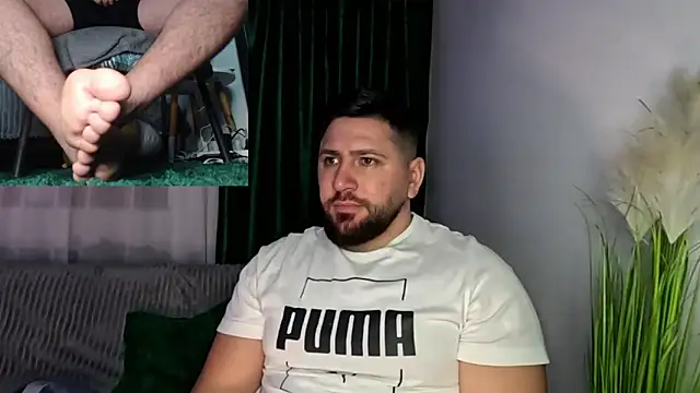 Snapshot of Gold_Alpha_Boy chatting on February 20, 2026, 9:17 pm Gold Alpha Boy online show from February 20, 2026, 9:17 pm