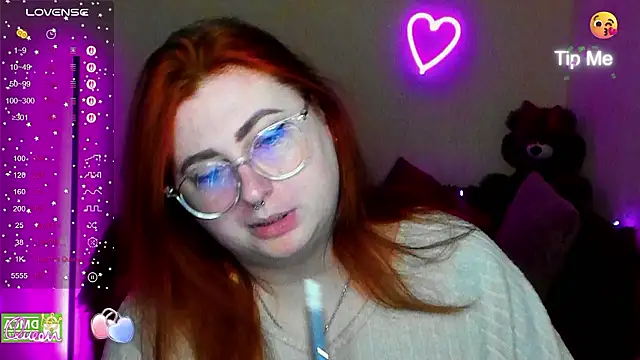 Alicia love00 online show from February 13, 2026, 12:27 pm