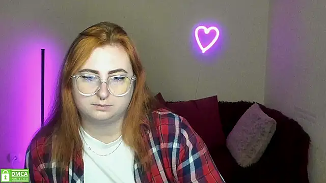 Snapshot of Alicia_love00 chatting on September 11, 2025, 5:29 am Alicia love00 online show from September 11, 2025, 5:29 am