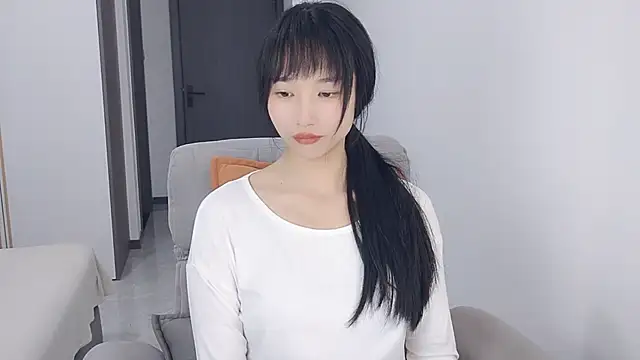 Lisa-3333 online show from November 13, 2025, 3:27 pm