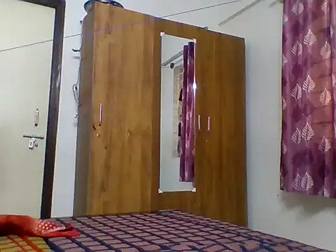 Snapshot of modelguyyy chatting on October 28, 2025, 4:35 am modelguyyy online show from October 28, 2025, 4:35 am