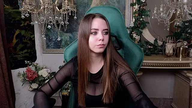 IvoryWood  online show from December 4, 2025, 10:58 am