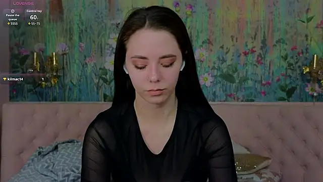 IvoryWood  online show from March 18, 2026, 4:52 pm