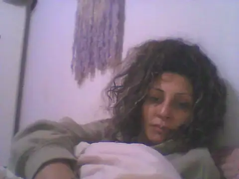 Snapshot of Bebita-zmp chatting on July 1, 2026, 2:01 am Bebita-zmp online show from July 1, 2026, 2:01 am