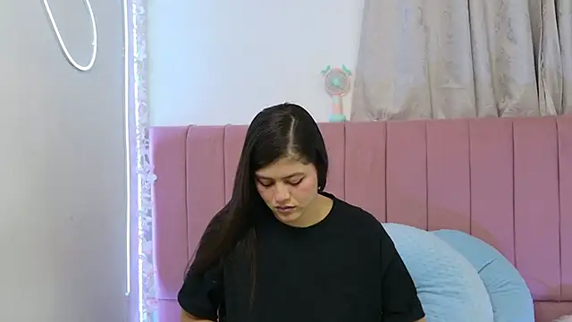 sukilove18 online show from September 20, 2025, 11:21 pm