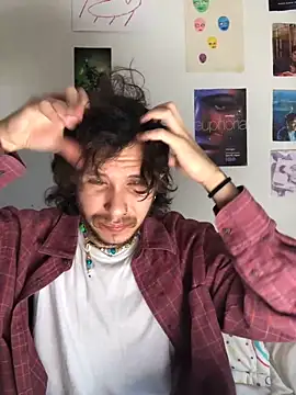 Luxx 14 online show from October 26, 2025, 8:09 pm