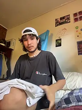 Luxx 14 online show from February 18, 2026, 6:26 pm