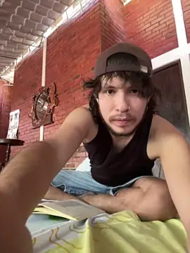 Luxx 14 online show from September 13, 2025, 8:09 pm